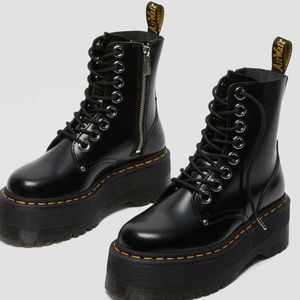 Doc martens platform boots worn once